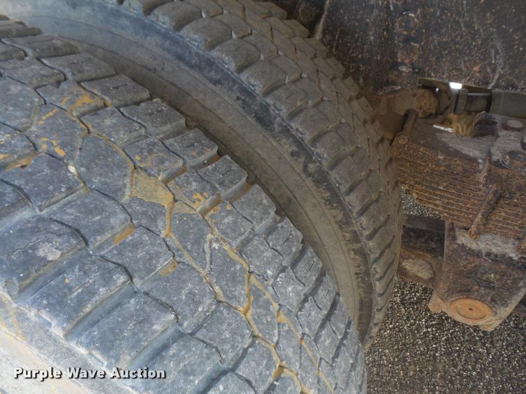 image for item DA6319 1987 Ford LT9000 dump truck