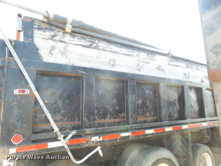 image for item DA6319 1987 Ford LT9000 dump truck