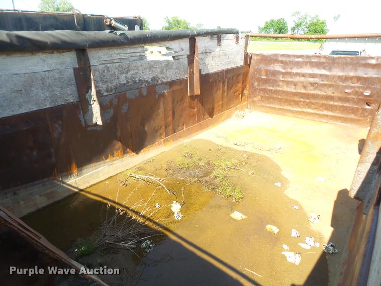 image for item DA6319 1987 Ford LT9000 dump truck