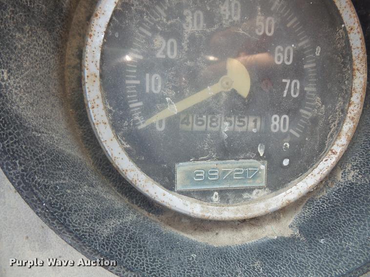 image for item DA6320 1970 Ford 9000 tank truck