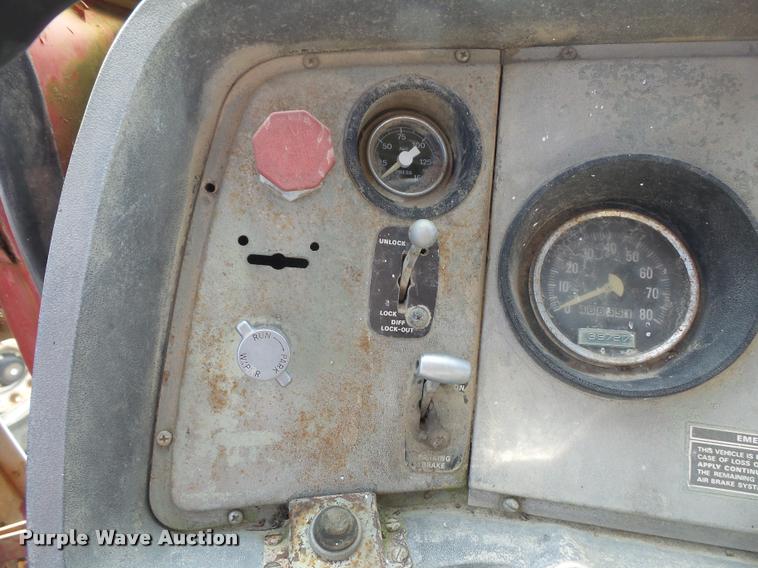 image for item DA6320 1970 Ford 9000 tank truck