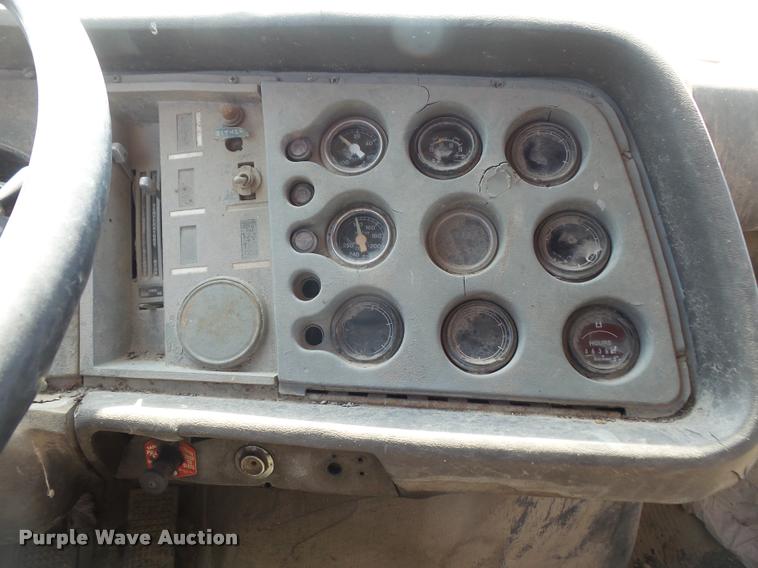 image for item DA6320 1970 Ford 9000 tank truck