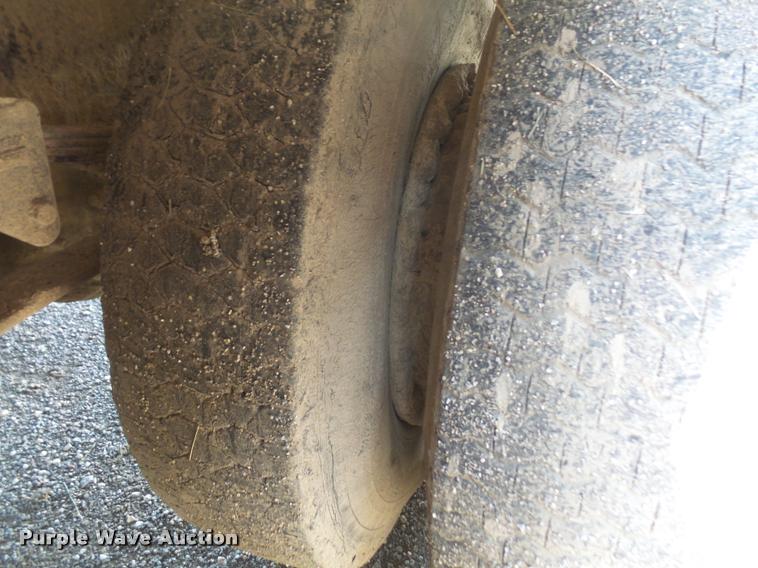 image for item DA6320 1970 Ford 9000 tank truck