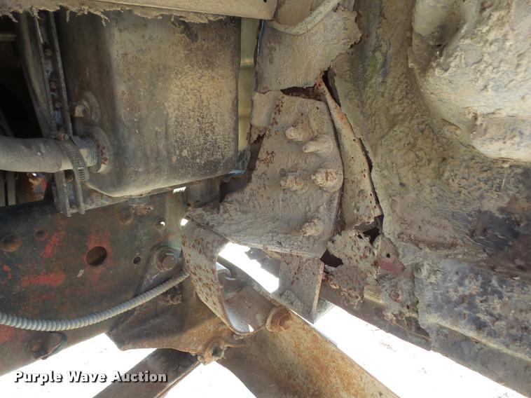 image for item DA6320 1970 Ford 9000 tank truck