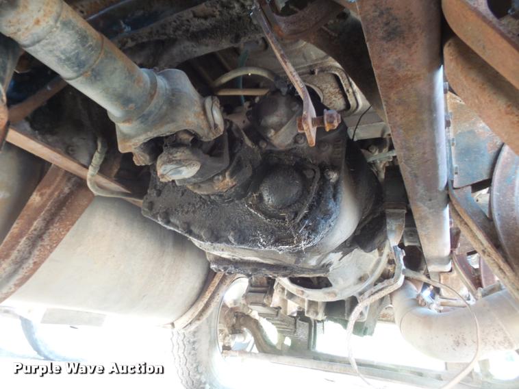 image for item DA6320 1970 Ford 9000 tank truck