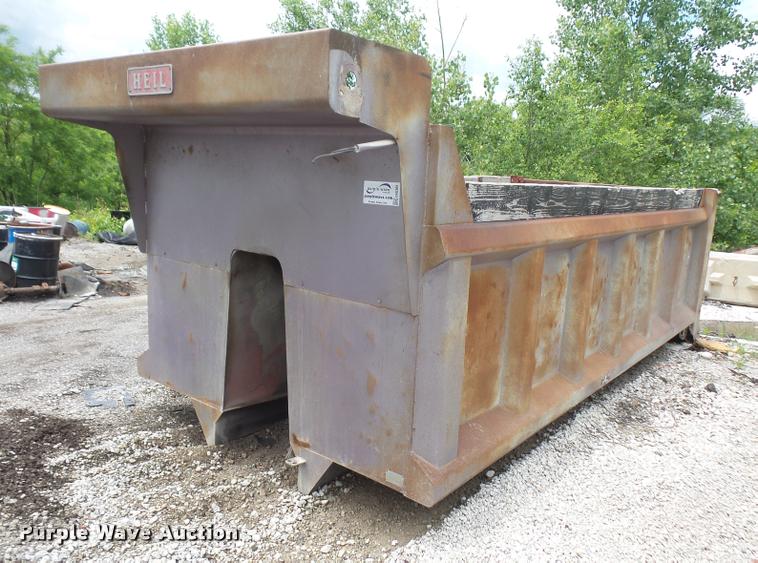 image for item DA6369 Heil dump bed
