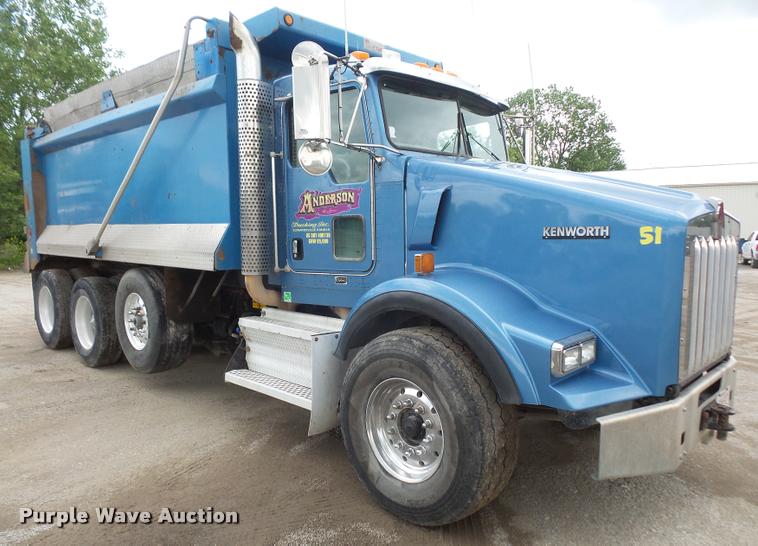 image for item DA6374 2008 Kenworth T800 dump truck