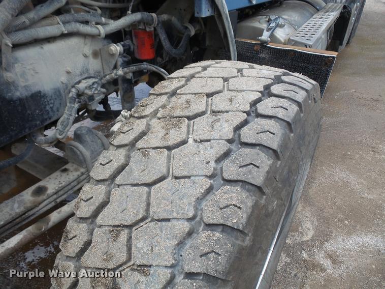 image for item DA6374 2008 Kenworth T800 dump truck