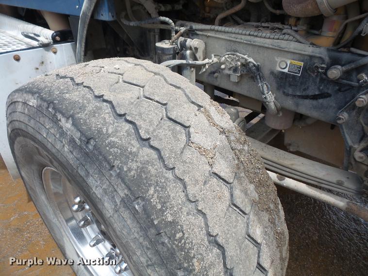 image for item DA6374 2008 Kenworth T800 dump truck