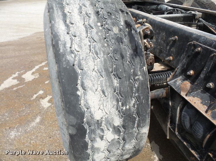 image for item DA6374 2008 Kenworth T800 dump truck