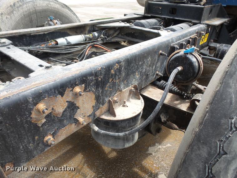 image for item DA6374 2008 Kenworth T800 dump truck