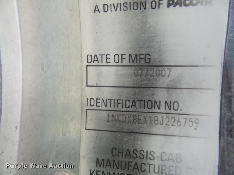 image for item DA6374 2008 Kenworth T800 dump truck