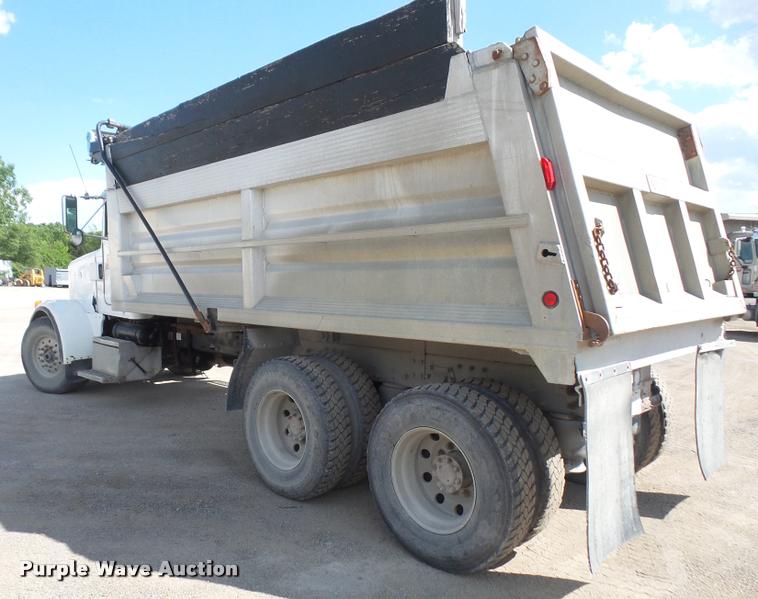 image for item DA6393 1997 Peterbilt 378 dump truck