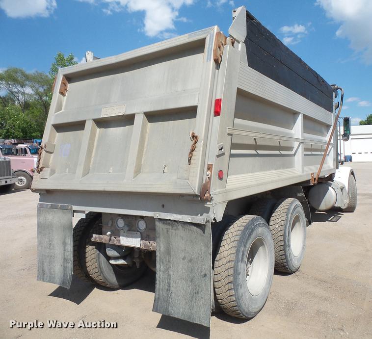 image for item DA6393 1997 Peterbilt 378 dump truck