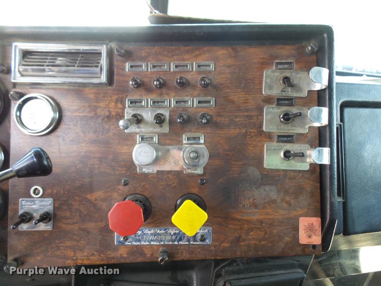 image for item DA6393 1997 Peterbilt 378 dump truck