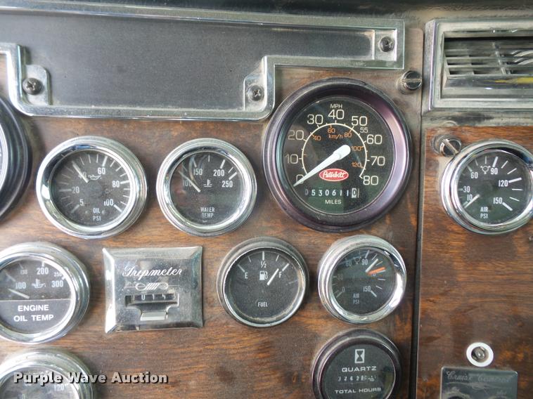 image for item DA6393 1997 Peterbilt 378 dump truck