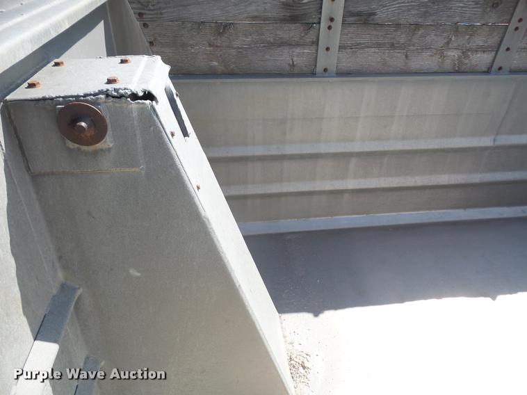 image for item DA6393 1997 Peterbilt 378 dump truck