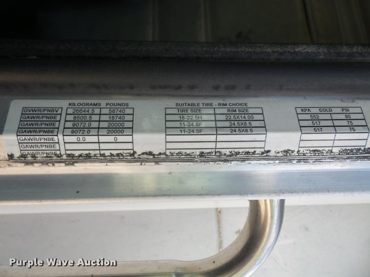 image for item DA6393 1997 Peterbilt 378 dump truck