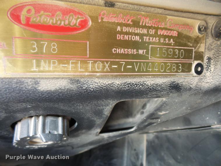 image for item DA6393 1997 Peterbilt 378 dump truck