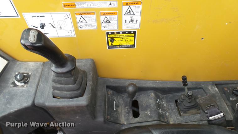 image for item DA7824 2007 Caterpillar TL943 telehandler