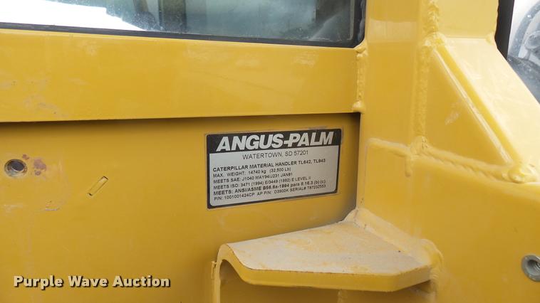 image for item DA7824 2007 Caterpillar TL943 telehandler