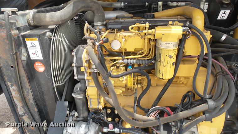 image for item DA7824 2007 Caterpillar TL943 telehandler