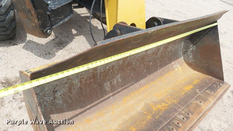 image for item DA7824 2007 Caterpillar TL943 telehandler