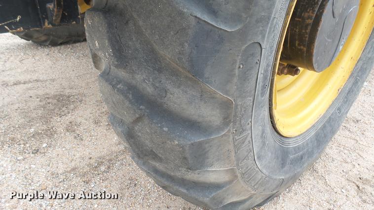 image for item DA7824 2007 Caterpillar TL943 telehandler