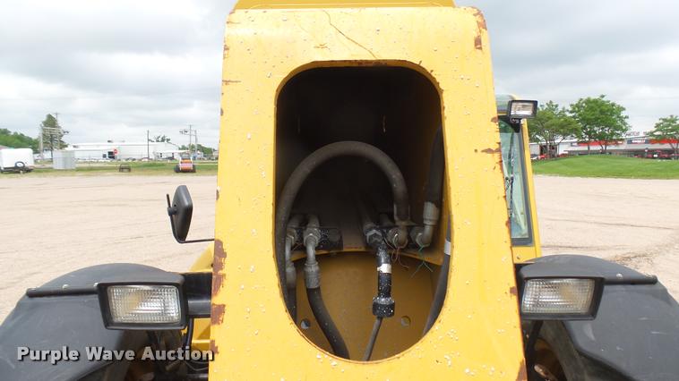image for item DA7824 2007 Caterpillar TL943 telehandler