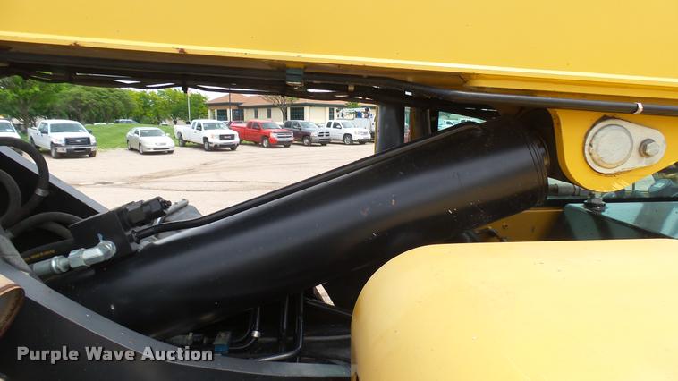 image for item DA7824 2007 Caterpillar TL943 telehandler