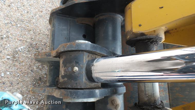 image for item DA7824 2007 Caterpillar TL943 telehandler