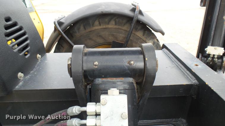 image for item DA7824 2007 Caterpillar TL943 telehandler