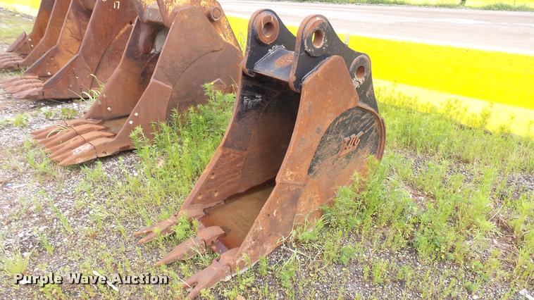 image for item DA7848 Lag excavator bucket
