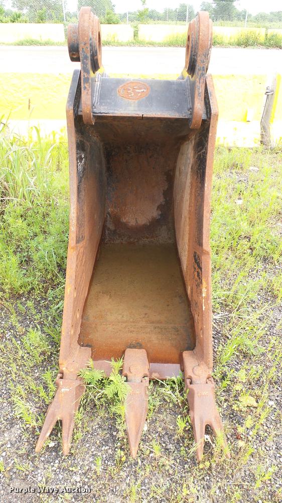 image for item DA7848 Lag excavator bucket