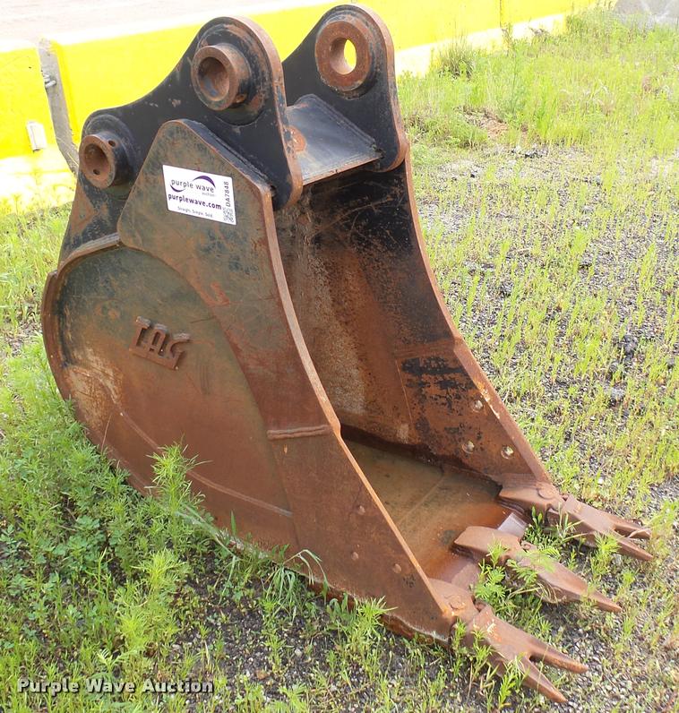 image for item DA7848 Lag excavator bucket