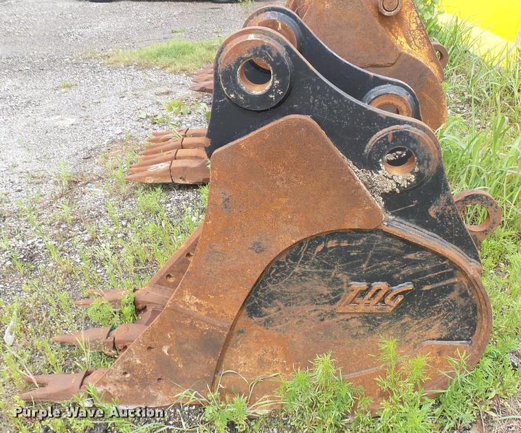 image for item DA7848 Lag excavator bucket