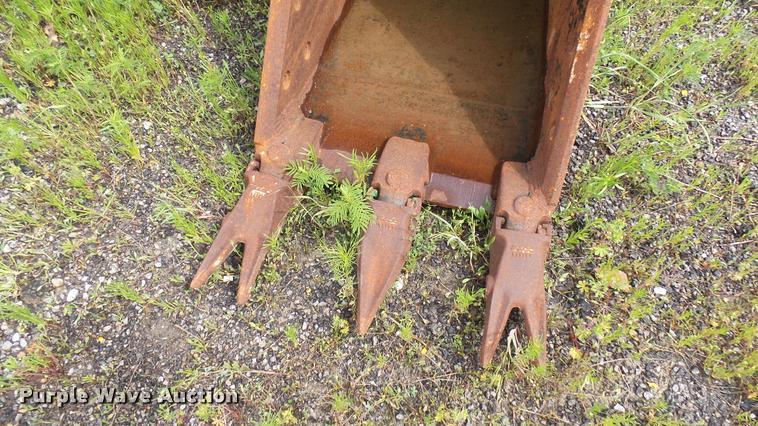 image for item DA7848 Lag excavator bucket