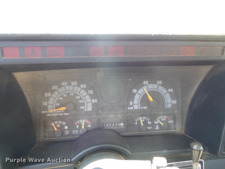 image for item DA8066 1991 GMC C7000 TopKick flatbed truck