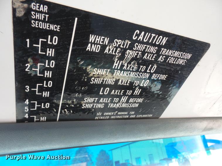 image for item DA8066 1991 GMC C7000 TopKick flatbed truck