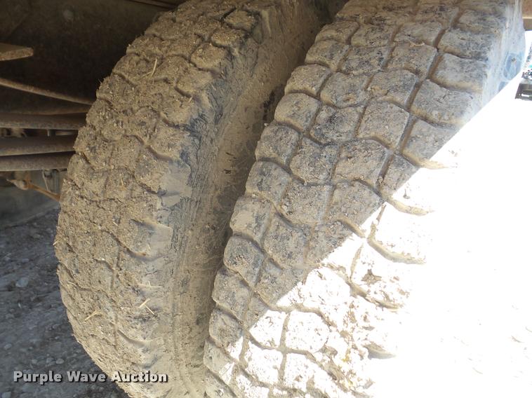 image for item DA8066 1991 GMC C7000 TopKick flatbed truck