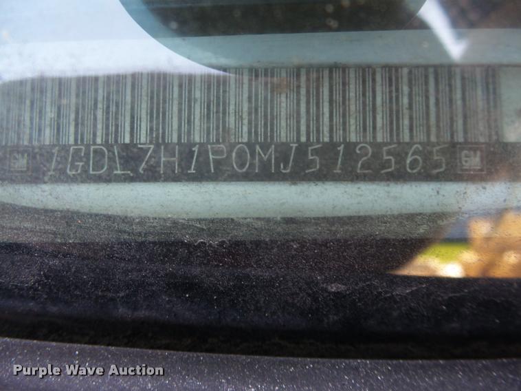 image for item DA8066 1991 GMC C7000 TopKick flatbed truck