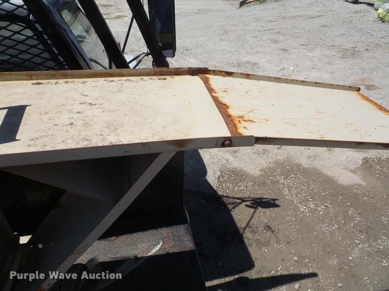 image for item DA8067 Finn square bale shredder/blower