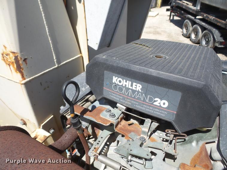 image for item DA8067 Finn square bale shredder/blower