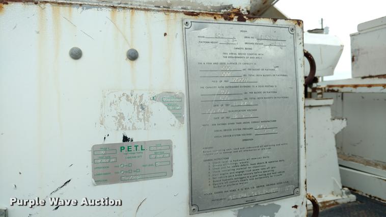 image for item DB0962 1991 GMC TopKick bucket truck