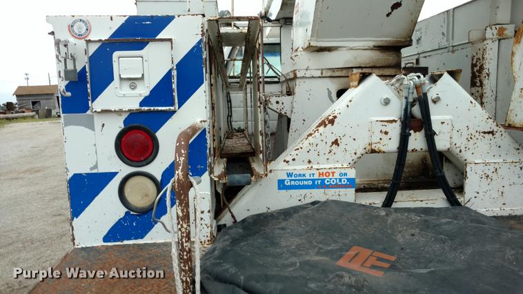 image for item DB0962 1991 GMC TopKick bucket truck