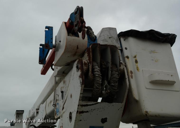 image for item DB0962 1991 GMC TopKick bucket truck