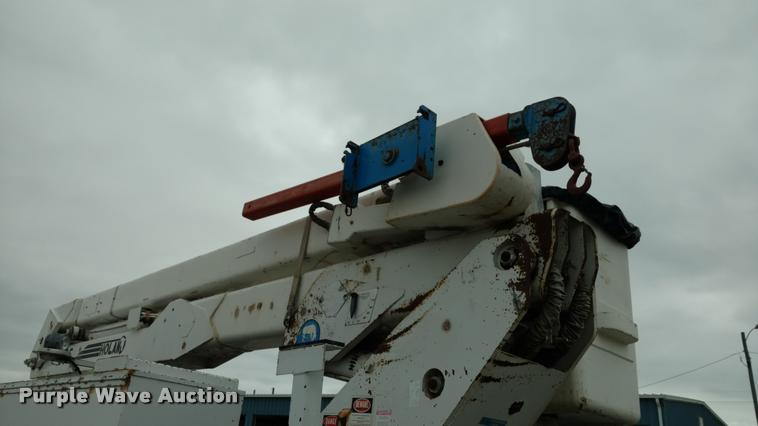 image for item DB0962 1991 GMC TopKick bucket truck