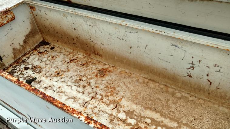 image for item DB0962 1991 GMC TopKick bucket truck