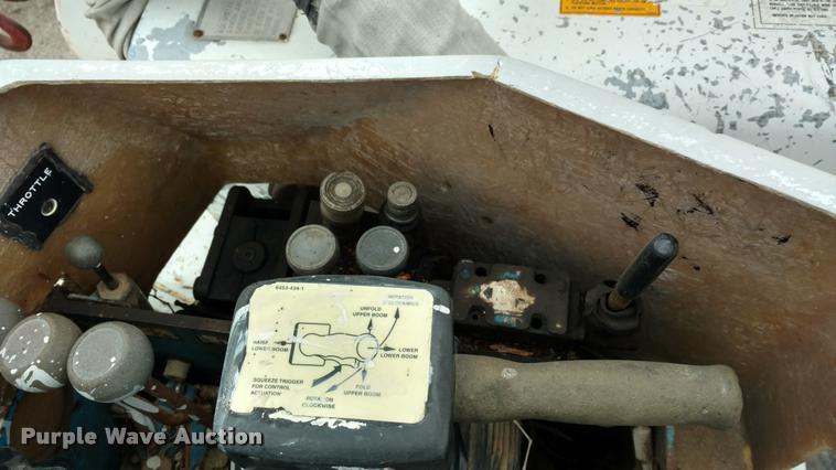 image for item DB0962 1991 GMC TopKick bucket truck