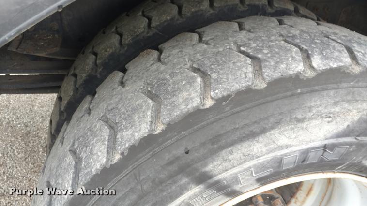 image for item DB0962 1991 GMC TopKick bucket truck